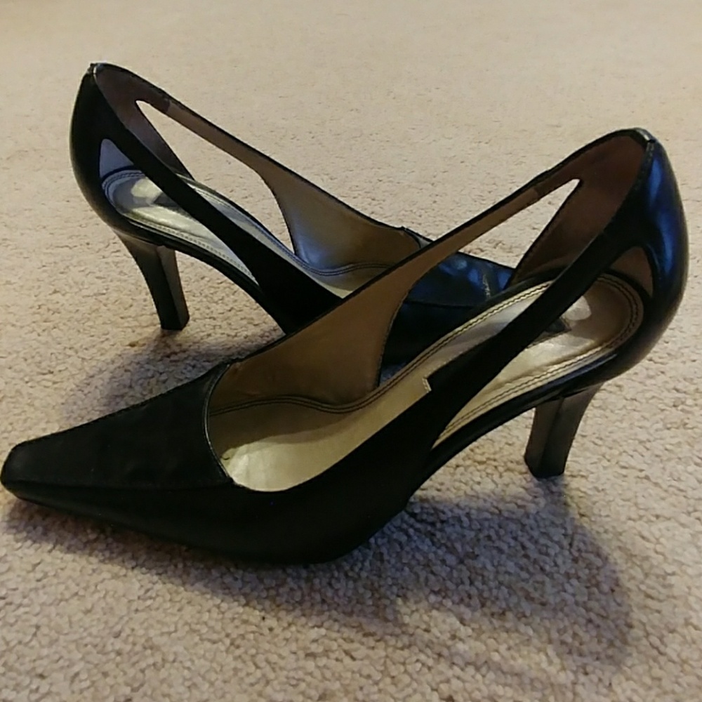 Unisa Heels Size 7